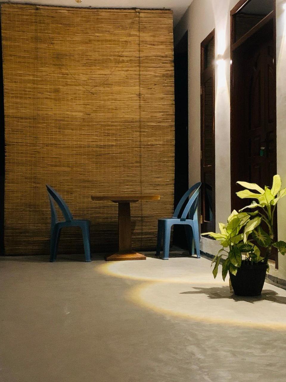 La Fiesta Bed & Breakfast Weligama Ngoại thất bức ảnh
