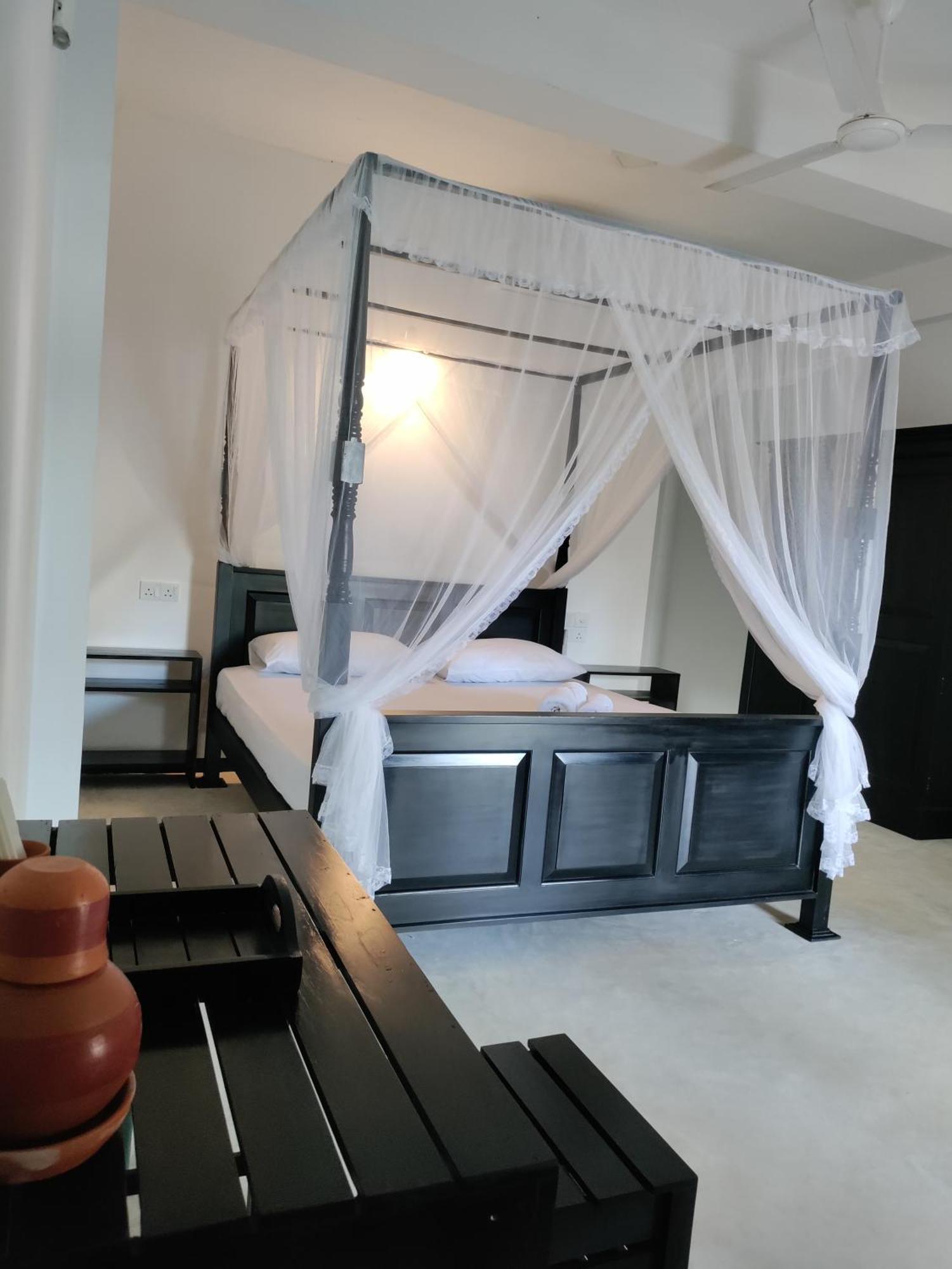 La Fiesta Bed & Breakfast Weligama Phòng bức ảnh